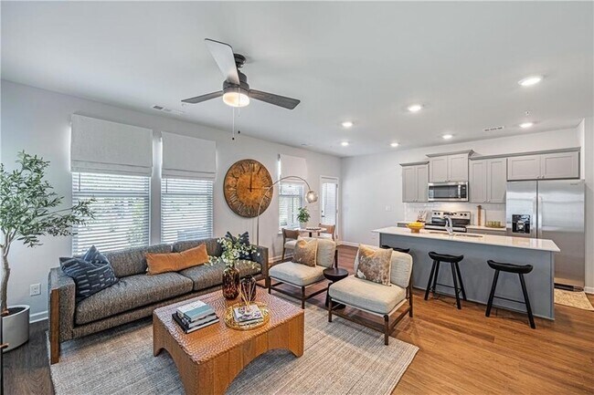 398 Sailors Wy in Canton, GA - Building Photo - Building Photo