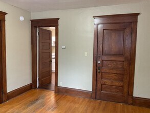 Dayton Ave Villas in St. Paul, MN - Building Photo - Interior Photo