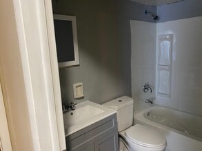 220 S Smithville Rd in Dayton, OH - Building Photo - Building Photo