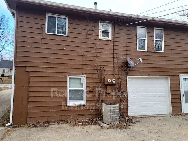 5707 NE 51st St in Kansas City, MO - Building Photo - Building Photo