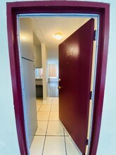 Woodbridge Village Apartments in Los Angeles, CA - Building Photo - Building Photo