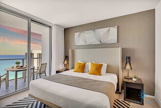 4010 S Ocean Dr in Hollywood, FL - Building Photo - Building Photo