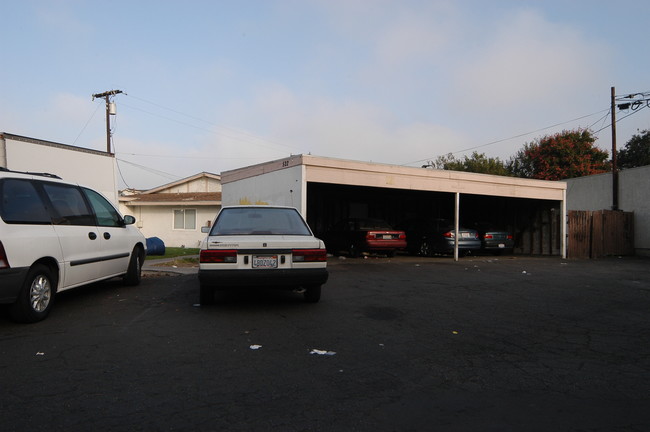 522 Parkside Ave in Ontario, CA - Building Photo - Other