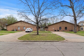 404 S Seneca Ave in Bartlesville, OK - Building Photo - Building Photo