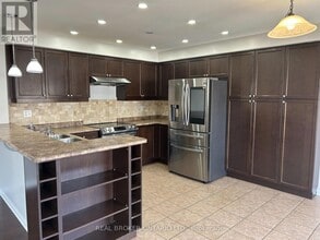 159 Fletcher Cir in Cambridge, ON - Building Photo - Building Photo
