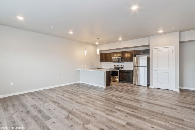 8713 Ruby Sue Dr SW in Cedar Rapids, IA - Building Photo - Building Photo