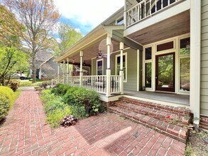 4 Stacey Cir in Signal Mountain, TN - Building Photo - Building Photo