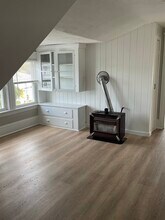 831 Belleville Ave in New Bedford, MA - Building Photo - Building Photo