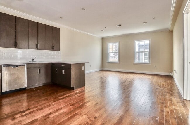 4401 Bergenline Ave