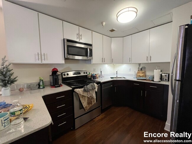 10 Winter St, Unit 8-305 in Boston, MA - Building Photo - Building Photo