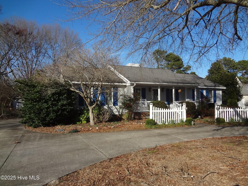 2285 B Stokes Rd in Greenville, NC - Building Photo