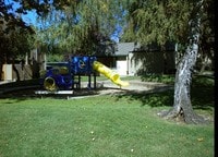 Building Photo - Pine Manor Apartments in Sacramento, California
