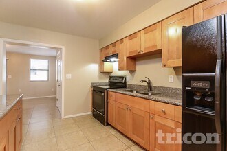 5843 59th Way N in St. Petersburg, FL - Foto de edificio - Building Photo