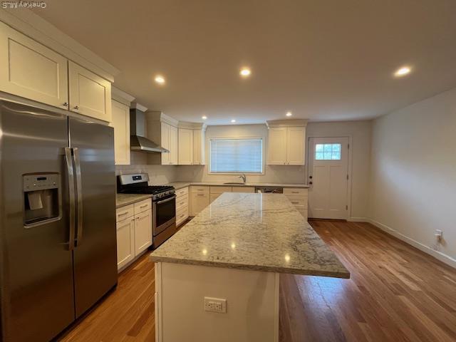 56 Ashwood Rd in Port Washington, NY - Building Photo - Building Photo