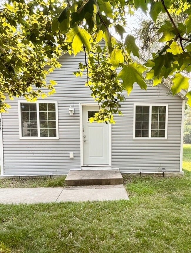 property at 403 4th Ave NE
