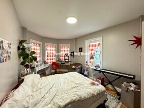 106 Berkshire St, Unit 124-3 in Cambridge, MA - Building Photo - Building Photo