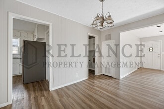 435 Slade Ave in Haysville, KS - Building Photo - Building Photo