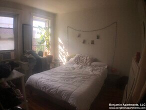1782 Commonwealth Ave, Unit 34 in Boston, MA - Foto de edificio - Building Photo