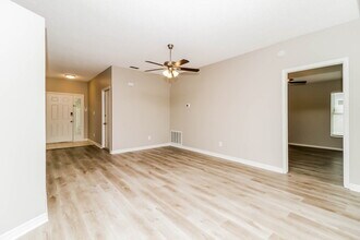 1962 Shannon Ln in Apopka, FL - Building Photo - Building Photo