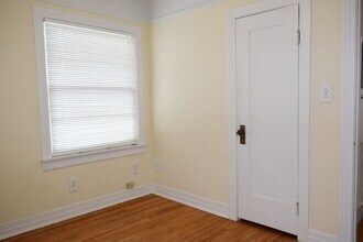 2431 Monroe Ave in San Diego, CA - Building Photo - Building Photo
