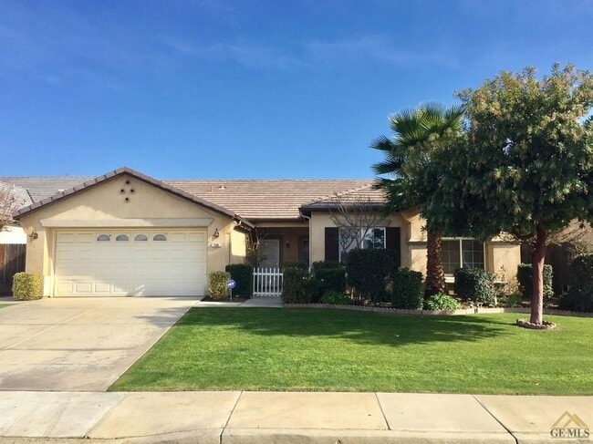 property at 106 Emerald Isle Way