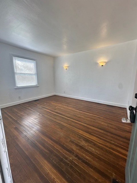 property at 3735 Lenoir Cir