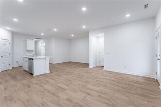 138 S Maroon Ave in Fayetteville, AR - Building Photo - Building Photo