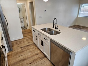 6623 E Cheery Lynn Rd in Scottsdale, AZ - Building Photo - Building Photo