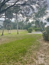 3360 Pinewalk Dr N in Margate, FL - Building Photo - Building Photo