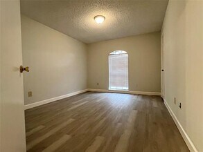 11824 Garden Terrace Dr in Dallas, TX - Building Photo - Building Photo