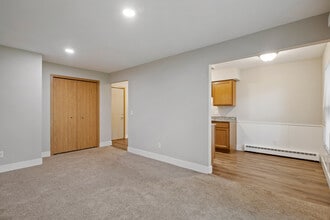 Peppercorn Apartments in Wyoming, MI - Foto de edificio - Building Photo