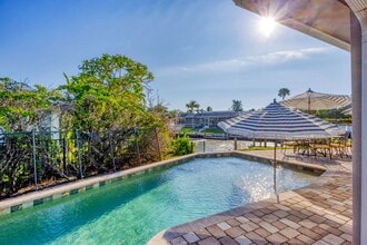 1155 Bogey Ln in Longboat Key, FL - Building Photo - Building Photo