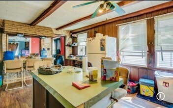 205 W Fulton St in Gloversville, NY - Building Photo - Building Photo