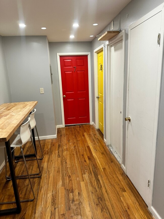 315 Mt Eden Pkwy in Bronx, NY - Building Photo - Building Photo