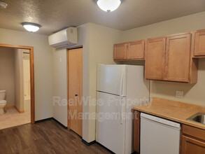 502 SW Evergreen Ave in Redmond, OR - Building Photo - Building Photo