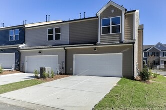 237 Ribbon Rail St in Fuquay Varina, NC - Building Photo - Building Photo