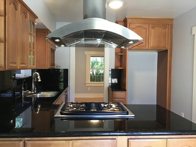 535 Prescott St in Pasadena, CA - Foto de edificio - Building Photo