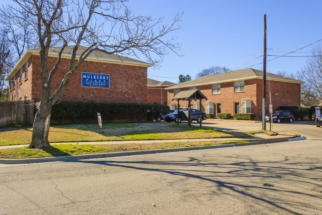 Mulberry Place in Denton, TX - Building Photo