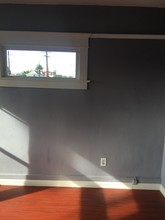 213 E 51st St, Unit 1 in Los Angeles, CA - Building Photo - Building Photo