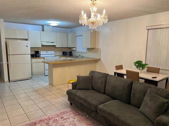 1160 SW 9th St, Unit 1 in Miami, FL - Building Photo - Building Photo