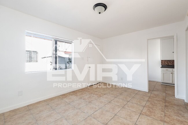 2534 Hill St in Huntington Park, CA - Building Photo - Building Photo