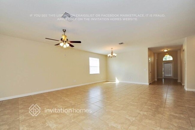 11432 Flora Springs Dr in Riverview, FL - Foto de edificio - Building Photo