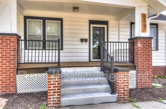 5567 Mason St in Omaha, NE - Building Photo - Building Photo