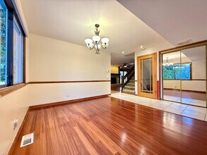 1205 N Scarlet Ct in Addison, IL - Building Photo - Building Photo