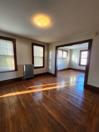 200 Kimberly Ave, Unit 2 in New Haven, CT - Building Photo - Building Photo