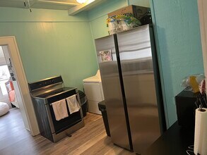 208 W Elm Ave in Stillwater, OK - Building Photo - Building Photo