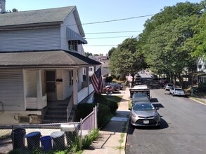 315 15th Ave, Unit 2nd floor in Scranton, PA - Foto de edificio - Building Photo