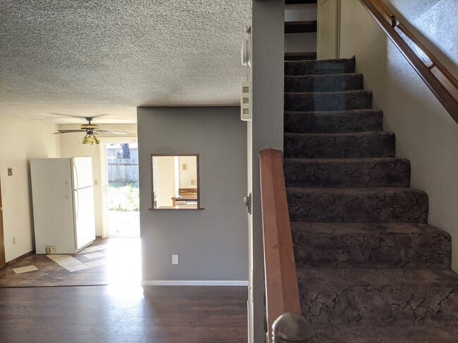 6611 B St in Springfield, OR - Building Photo - Building Photo