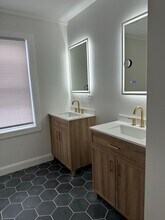 9 Colwell St in Cranston, RI - Building Photo - Building Photo