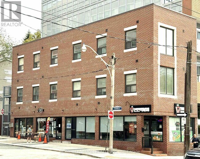 377 Church St in Toronto, ON - Building Photo - Building Photo